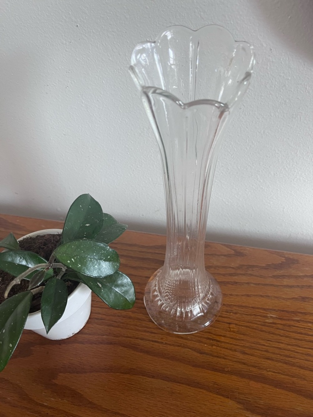 Clear vintage swing Glass Fluted Vase - Classic Home Accents